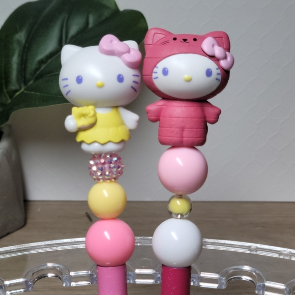Hello Kitty beaded pen set - Picture 2 of 2